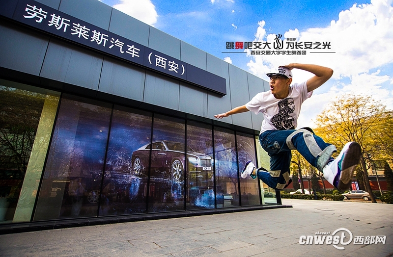 “跳舞吧，交大！”走紅網(wǎng)絡(luò) 高難度動作獲網(wǎng)友點贊