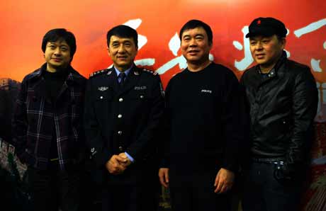 成龍獻(xiàn)聲續(xù)寫(xiě)“警察故事”（圖）