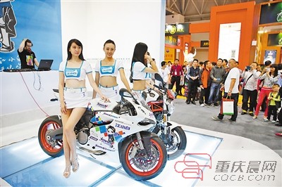 重慶會展經(jīng)濟步入快車道 90后模特輕松月入萬元