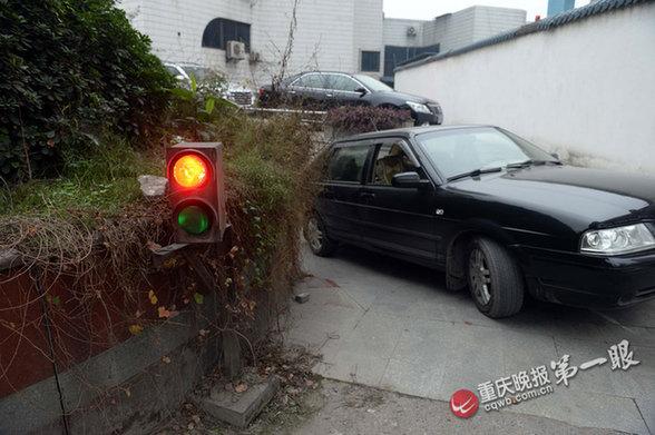 紅綠燈、地窖、迷宮 主城奇葩車庫折磨你的有幾個
