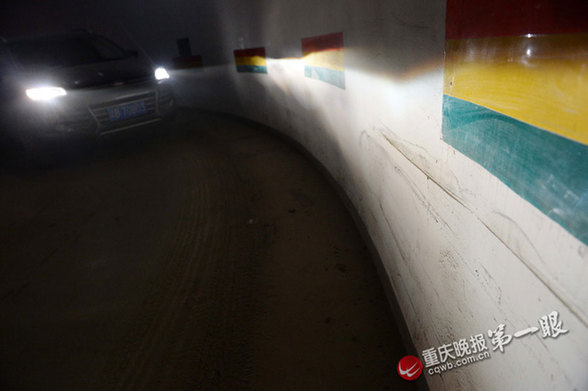 紅綠燈、地窖、迷宮 主城奇葩車庫折磨你的有幾個