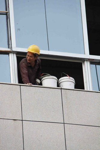 影像特寫(xiě)：福建援建彭州施工者表情
