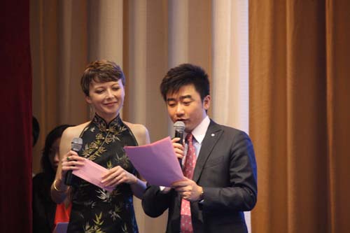 中國(guó)日?qǐng)?bào)社“21世紀(jì) 可口可樂(lè)杯”英語(yǔ)演講比賽現(xiàn)場(chǎng)圖集