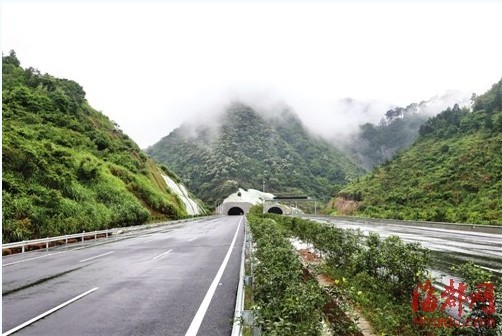 福永高速:一路橋隧一路景 福州到永泰只用半個(gè)小時(shí)