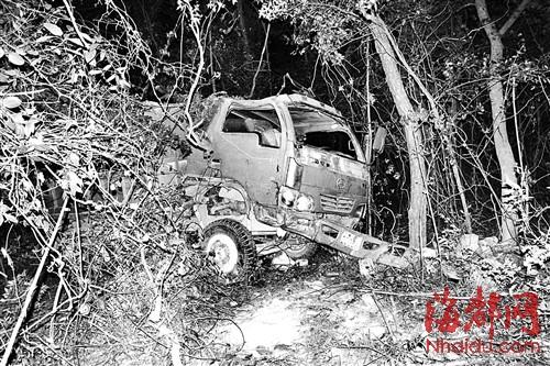 莆田送葬車子返程時(shí)墜崖致5死7傷 車上十余人坐后斗