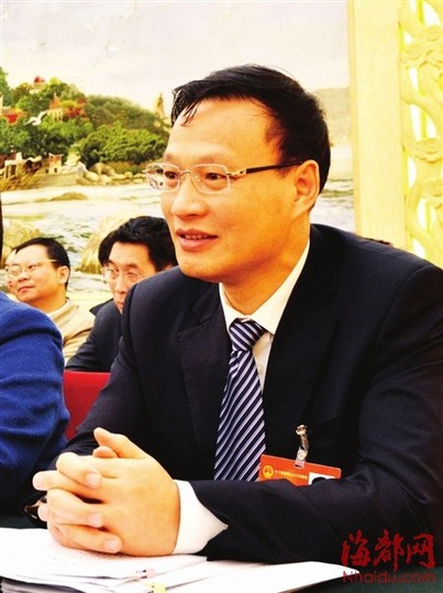 全國人大代表張兆民：對打車軟件 要規(guī)范、約束、引導(dǎo)
