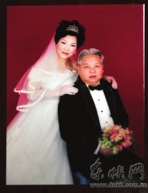 福州8旬老夫妻慶祝“鉆石婚” 結(jié)婚60年未紅過臉