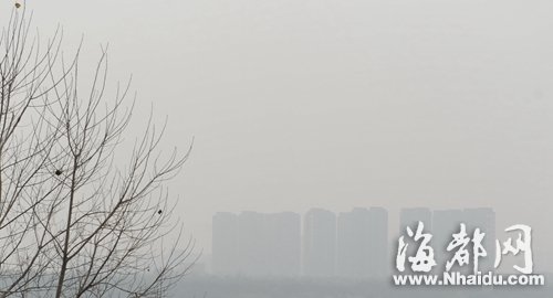 陰雨天福州為何還輕度污染？其實(shí)是霧不是霾