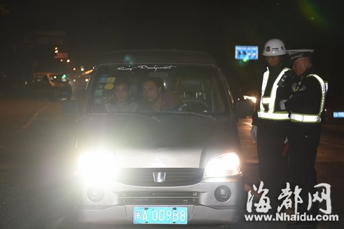 福州：濫用遠(yuǎn)光燈回潮 半個(gè)小時(shí)7名司機(jī)被查