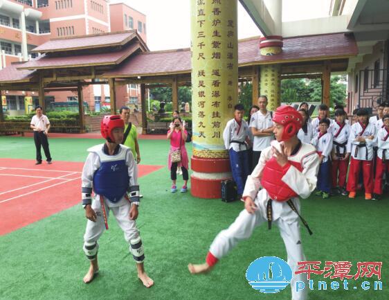 兩岸學(xué)生齊聚平潭 海峽兩岸跆拳道大賽今日開(kāi)賽