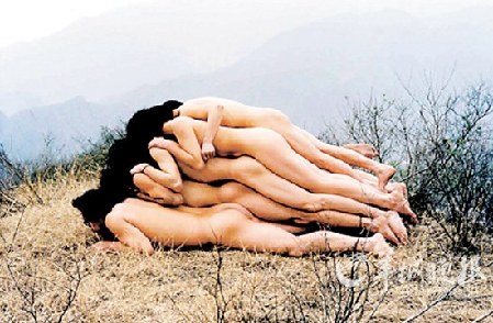 人體胚胎作品是惡心，還是藝術(shù)？