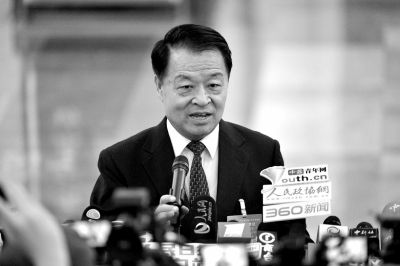 交通部長:私家車不許當專車 出租車無政府壟斷