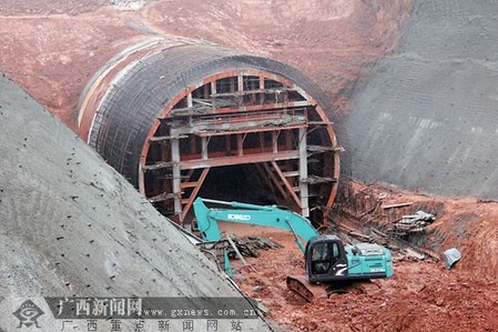 建設(shè)中廣西高鐵：鐵路樞紐牽引6條高鐵進南寧
