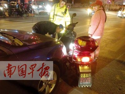 女子涉嫌酒后開(kāi)車(chē) 把民警抓傷叫囂法律算什么