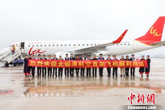 北部灣航空首架E190型客機(jī)抵邕 預(yù)計(jì)本月首航