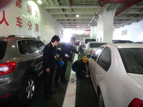 “粵海鐵3、4號(hào)”正式裝載汽車(chē)及散客