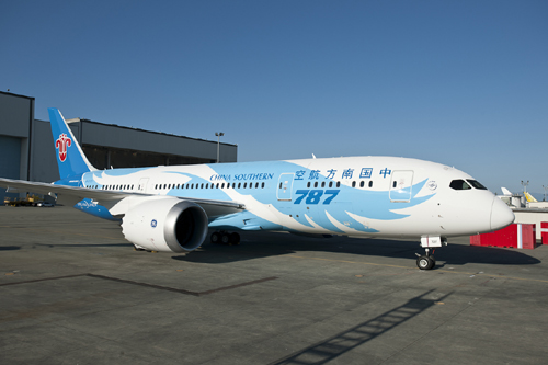 中國(guó)首架787夢(mèng)想飛機(jī)將于本月底交付南航