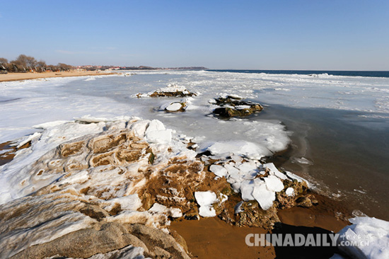 這個冬天，秦皇島海岸現(xiàn)“冰海”奇觀
