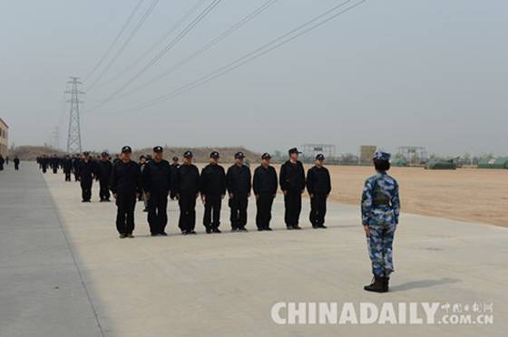 白求恩醫(yī)務(wù)士官學(xué)校與石市長安分局開展軍警共建活動(dòng)