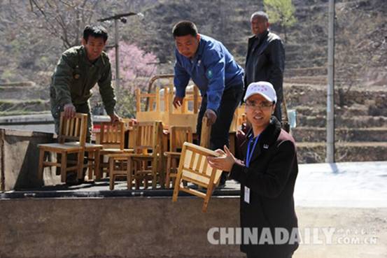 中國報恩網創(chuàng)辦人回報第二故鄉(xiāng)石家莊 要給20個貧困村捐電腦