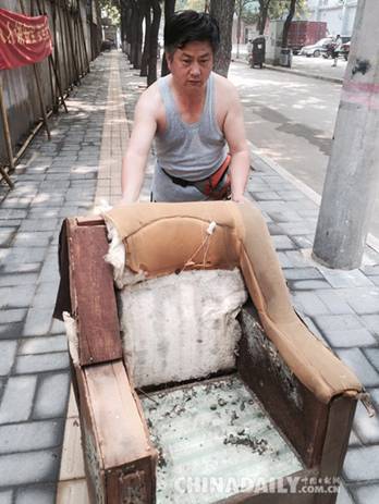 邯鄲叢臺區(qū)有個(gè)“愛管閑事”的社區(qū)干部