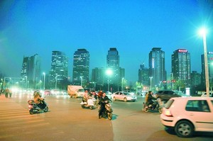 鄭州鄭東新區(qū)成中國(guó)最大“鬼城”？