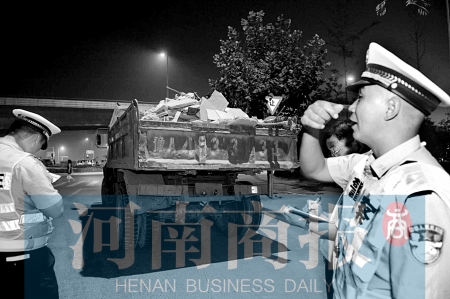 鄭州市政府出臺細(xì)則 組織8部門聯(lián)手整治垃圾車