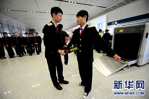 鄭州東站做好準(zhǔn)備迎鄭武段高鐵開通營運