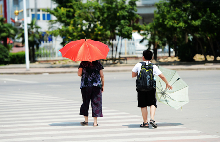 河南信陽市發(fā)布高溫橙色預(yù)警