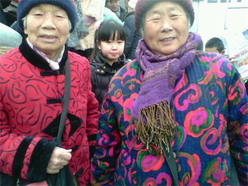 鄭州地鐵一號線開通：速度真快 服務(wù)真行