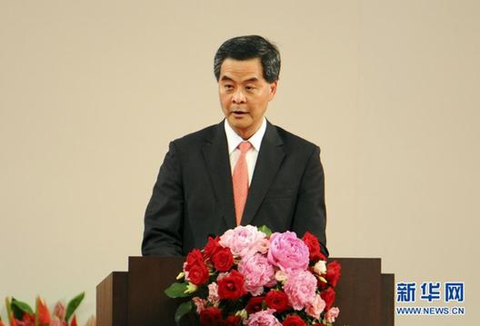 胡錦濤出席慶祝香港回歸祖國(guó)15周年大會(huì)暨香港特區(qū)第四屆政府就職典禮