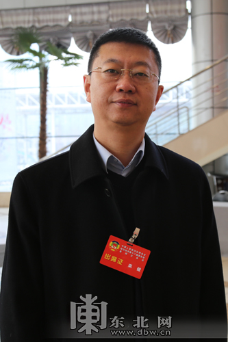 市政協(xié)委員欒?。恨r(nóng)民上交秸稈應(yīng)給予相應(yīng)補(bǔ)貼