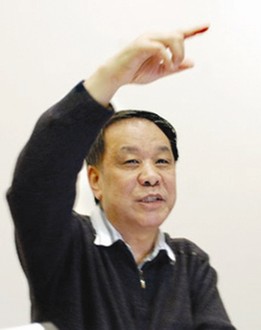 劉心武續(xù)寫(xiě)《紅樓夢(mèng)》殺青續(xù)貂還是壯舉？
