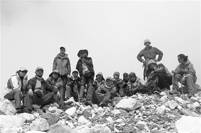 挑戰(zhàn)世界巔峰:中國(guó)地質(zhì)大學(xué)(武漢)的登山傳奇