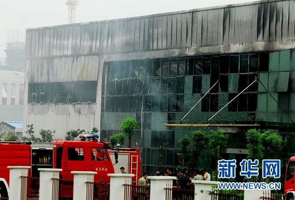 武漢“7·12”火災(zāi)死亡人數(shù)增至14人（圖）