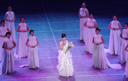 Music and dance epic 'Road to Revival' held in Beijing