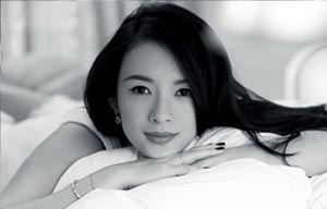 Zhang Ziyi attends fashion show in HK