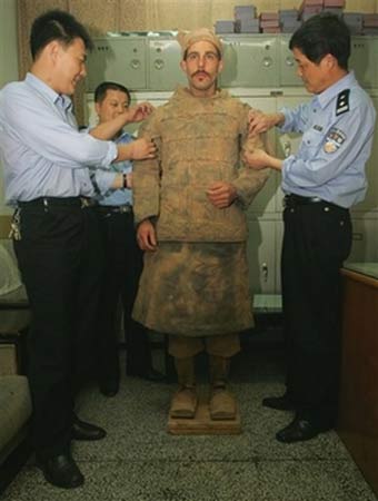terracotta, terracotta 

warrior, tourist, xi'an