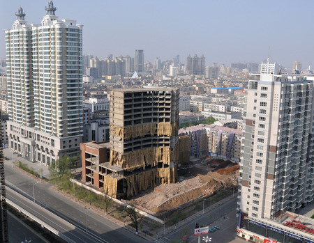 Unfinished tower dismantled in Harbin
