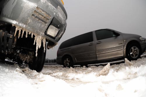 Highways reopen after freezing rain strands thousands