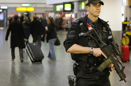 Better scanning at airports, but privacy fears remain