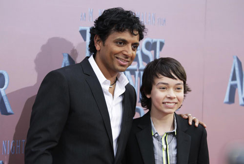 Cast members at premiere of film 