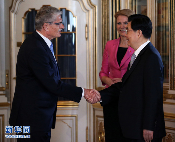 胡錦濤會(huì)見丹麥議長(zhǎng)