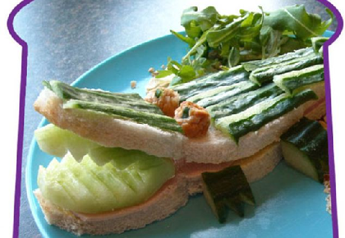 如何做飯孩子才愛(ài)吃？英一父親創(chuàng)異型三明治成名人