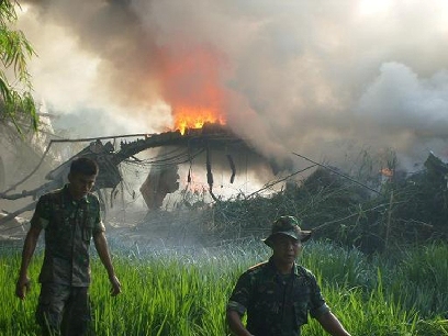 印尼一軍用機(jī)失事 死亡人數(shù)已至98人