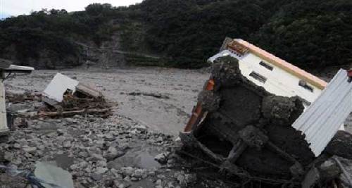 巴基斯坦山體滑坡10人死亡 總理親自指揮救災(zāi)
