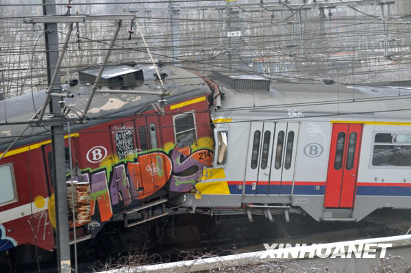 比利時(shí)火車相撞造成至少20人死亡（組圖）