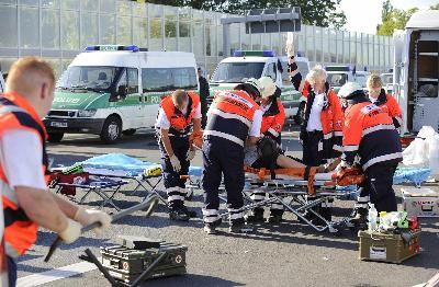 德國(guó)音樂節(jié)發(fā)生踩踏慘劇 19人死亡300多人受傷