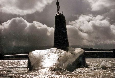 為削減軍費(fèi)開支 英法兩國可能共享核威懾力量