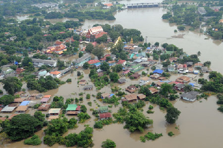 泰國洪水逼近曼谷市中心 59人死亡320萬民眾受災(zāi)